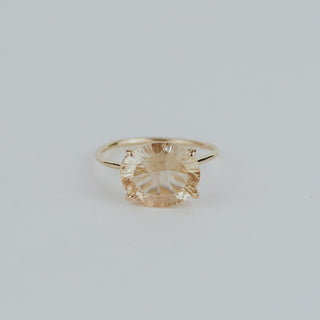 Oval Sunstone Ring - 14k Yellow Gold
