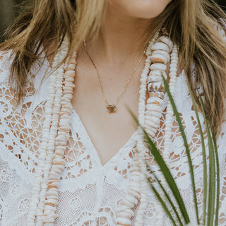 Prong Set Sunstone Necklace - 14K
