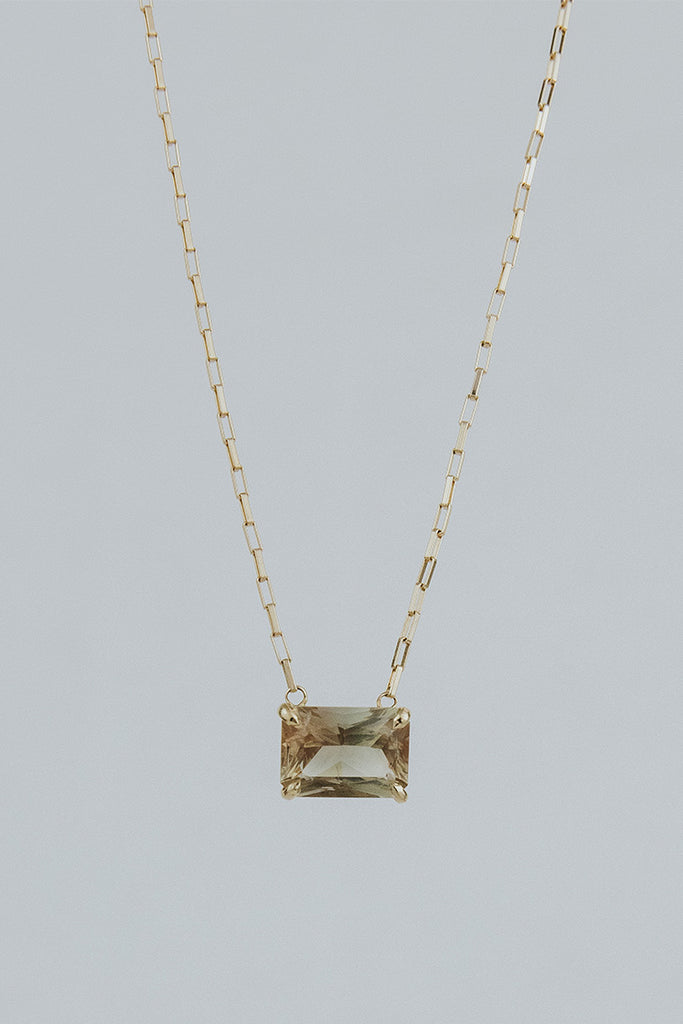 Prong Set Sunstone Necklace - 14K