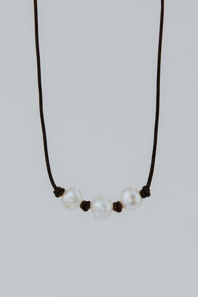 Triple Button Pearl Leather Necklace