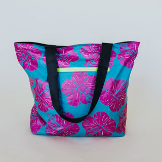 Wings Hawaii foldable Tyvek tote bag in hibiscus print