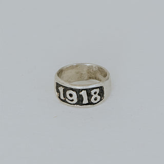 1918 Buried Treasure Ring