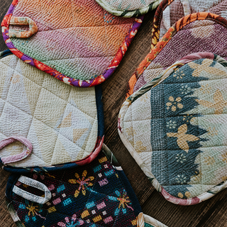 Kantha Pot Holder - Brown Border