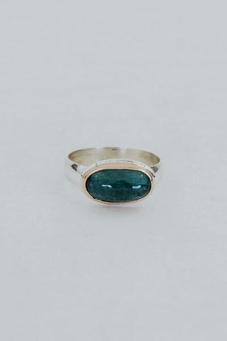 Wings Hawaii cats eye tourmaline horizon ring in 14k rose gold