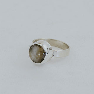 Sunbeam Slate Star Sapphire Ring