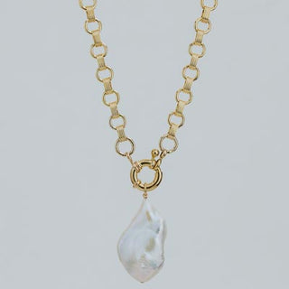 Chain Reaction Choker Necklace