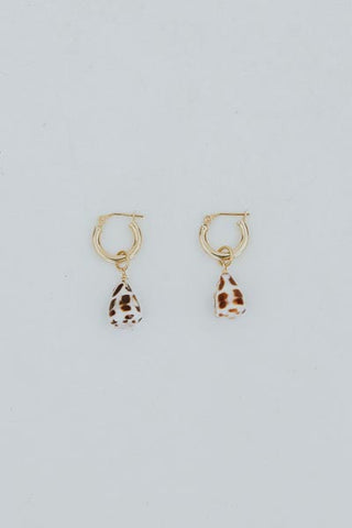 Wings Hawaii clasping hoop earrings in 14k gold fill with tiny hebrew shell charms