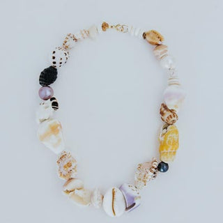 Wings Hawaii Shell Pile Necklace - Mixed Pearls