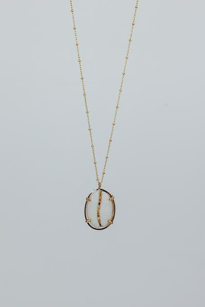 Prong Set Shell Necklace - Granulated Cowrie | GF