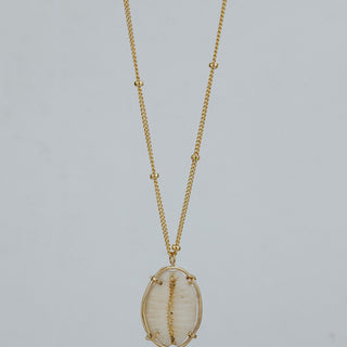 Prong Set Shell Necklace - Large Cowrie