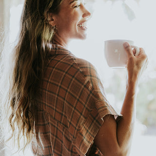 Mauve oversized plaid blouse with capped sleeve