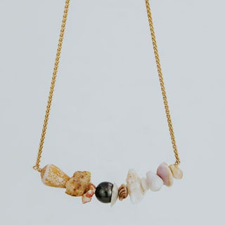 Wings Hawaii Shell Lei Choker necklace - Tahitian Pearl