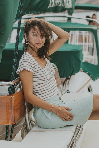 U Neck Cropped Tee - Beige Stripe
