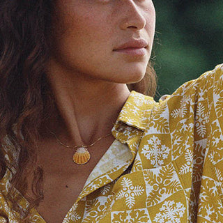 Sunrise Shell Necklace - 16" Chain