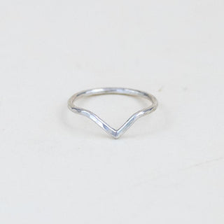 sterling silver ring with v shape and hammered texture