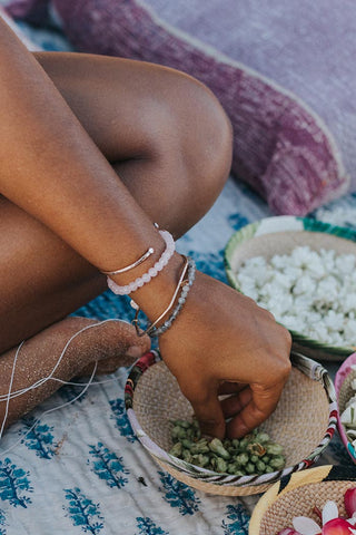 rose quartz beaded bracelet women's crystal gem stone magical jewelry beach babe mermaid treasure made in haiku maui wings hawaii