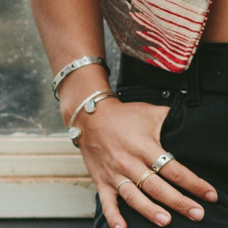 wings hawaii moonstone sterling silver cuff bracelet horseshoe u shape gemstone gem stone polished bezel set tear drop dew point rainbow boho bohemian gyspy handmade